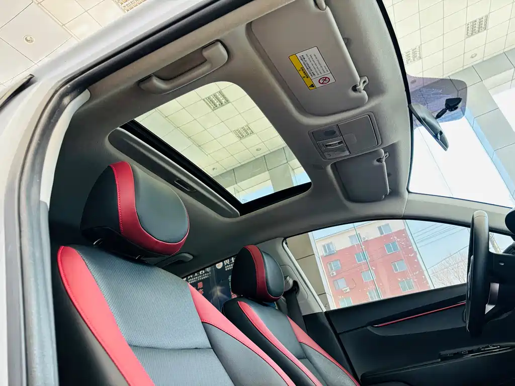 KX CROSS 2018 1.6L automatic smart sunroof version купить на сайте DeffCars