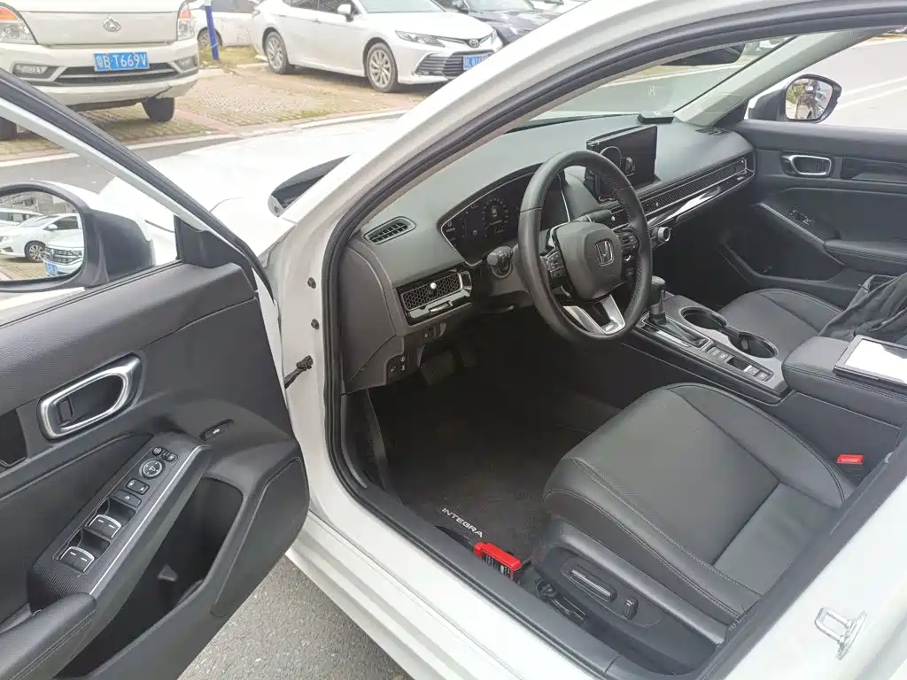 Stylish 2023 240TURBO CVT Deluxe Edition купить на сайте DeffCars