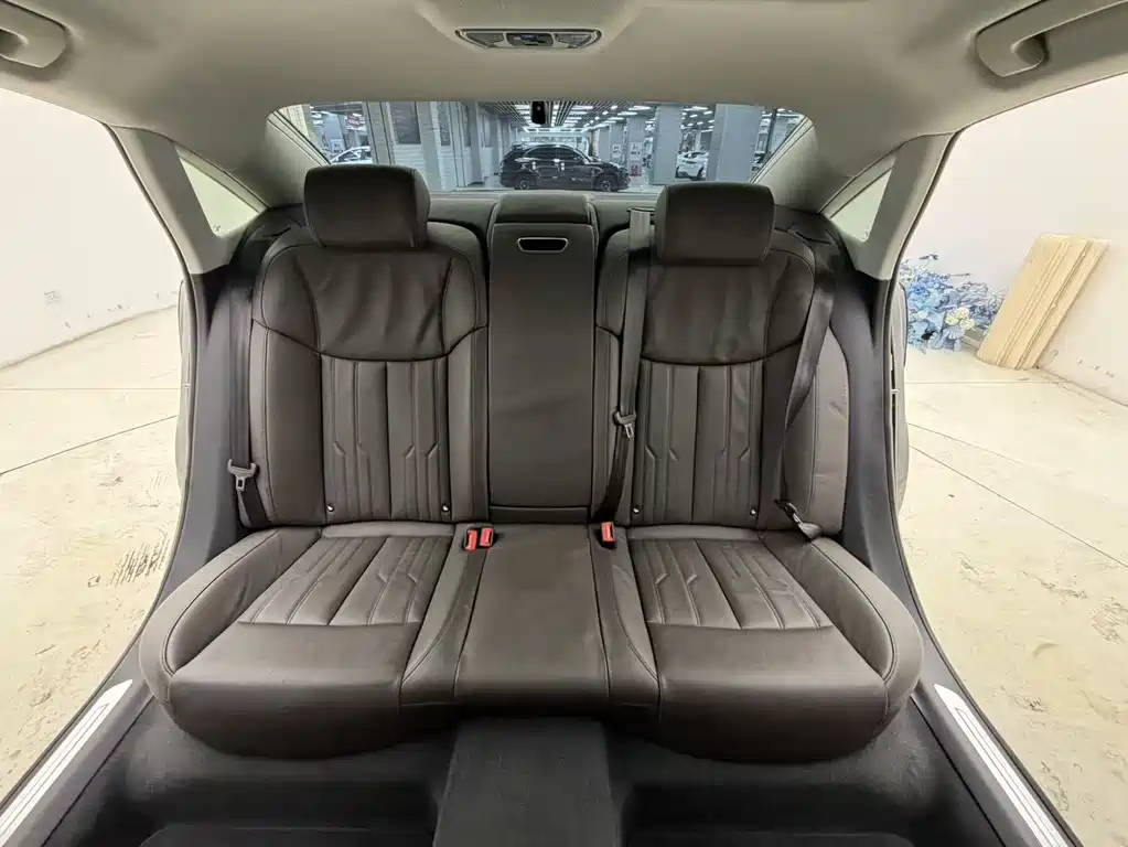Audi A8 2018 A8L 55 TFSI quattro launch version exclusive model купить на сайте DeffCars