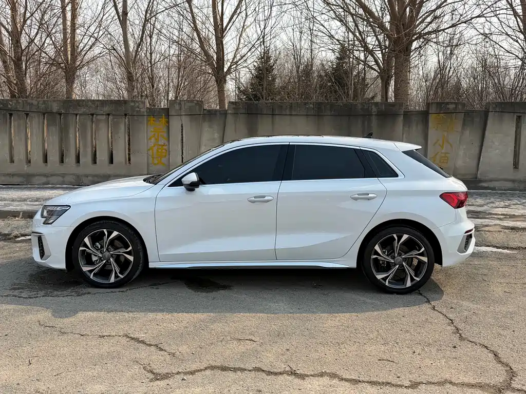 Audi A3 2021 Sportback 35 TFSI luxury sports model купить на сайте DeffCars