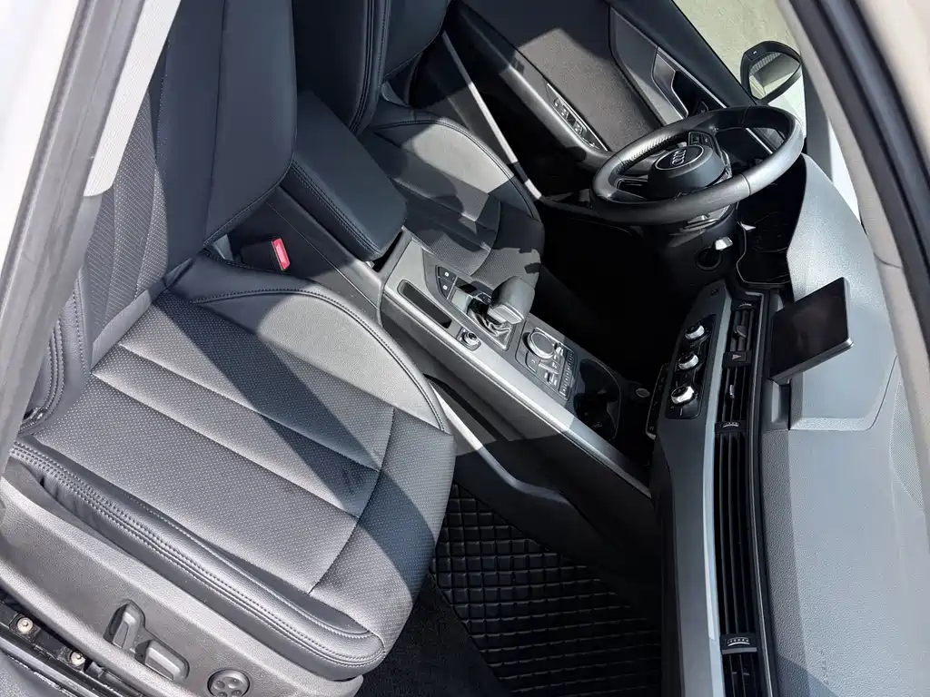 Audi A4L 2019 40 TFSI Enterprising National V купить на сайте DeffCars