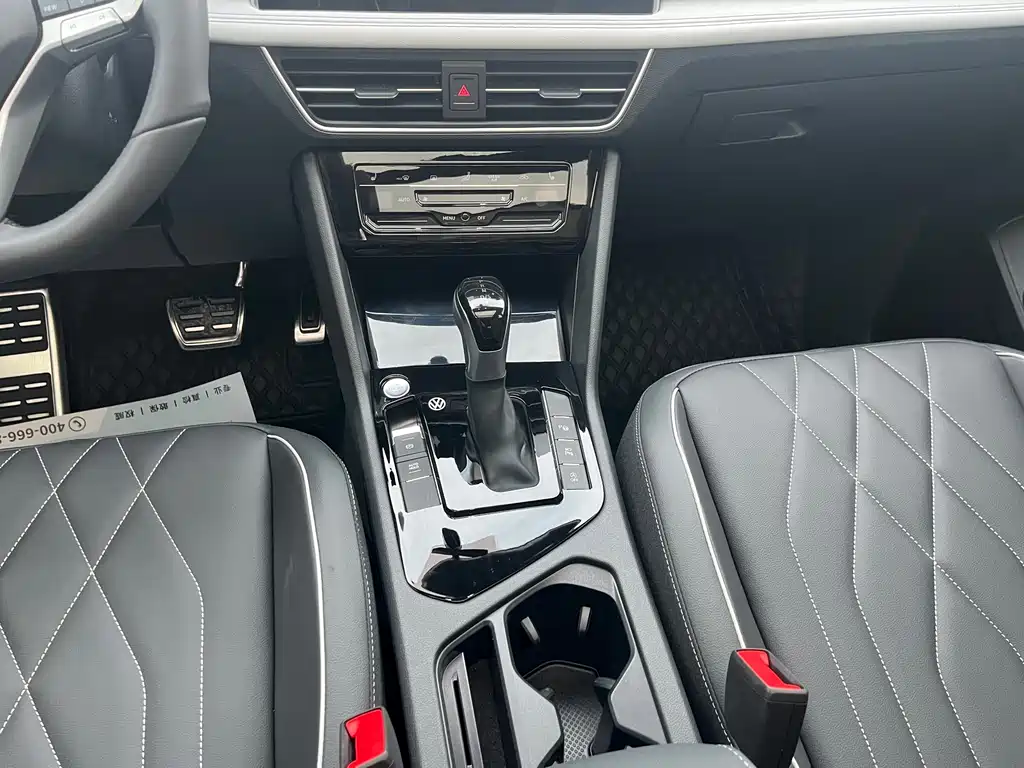 Tiguan L 2024 330TSI automatic two-wheel drive R-Line version купить на сайте DeffCars