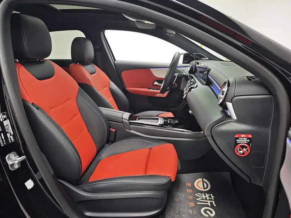 Mercedes-Benz A-Class AMG 2025 facelift AMG A 35 L 4MATIC купить на сайте DeffCars