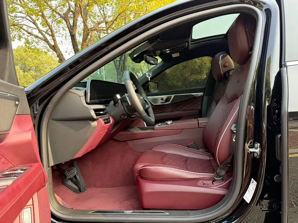 Cadillac CT6 2023 28T Platinum Type купить на сайте DeffCars