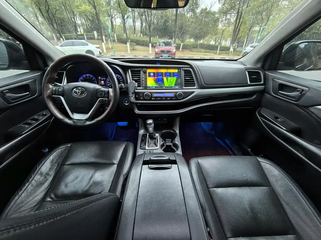 Highlander 2018 2.0T four-wheel drive luxury version, 7 seats, National VI купить на сайте DeffCars