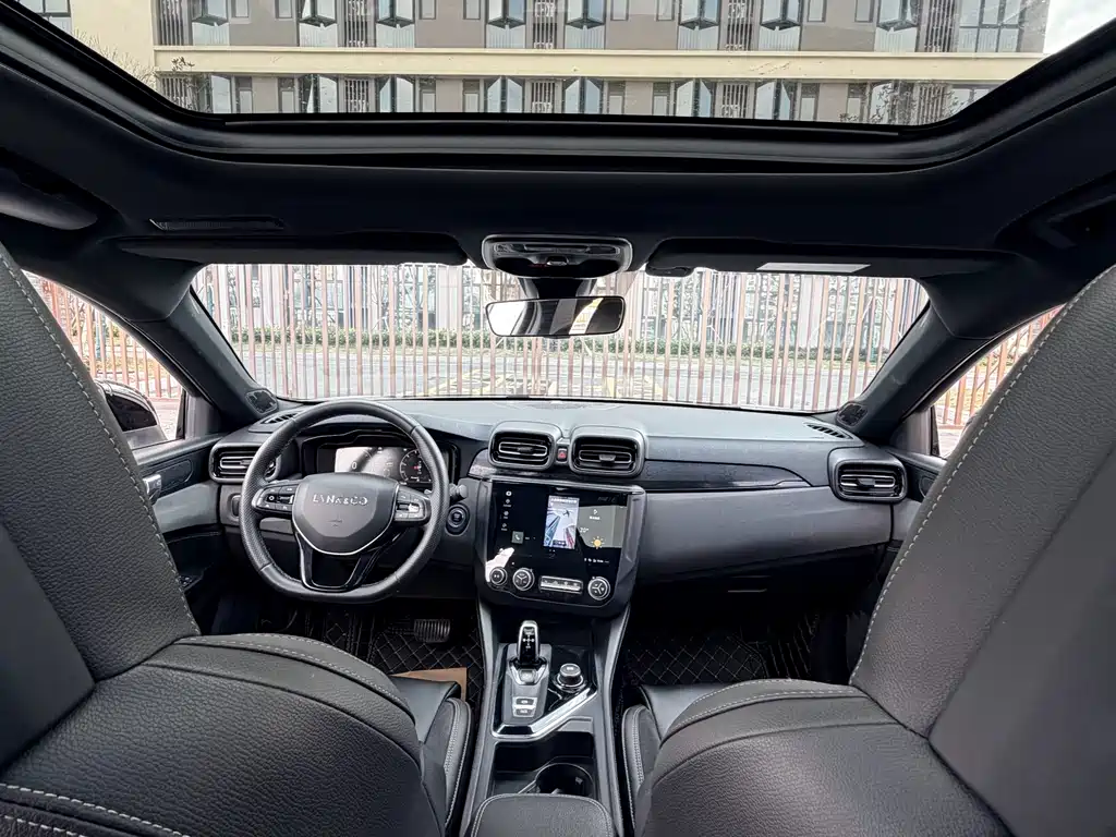 Lynk & Co 03 2021 1.5TD DCT Plus купить на сайте DeffCars