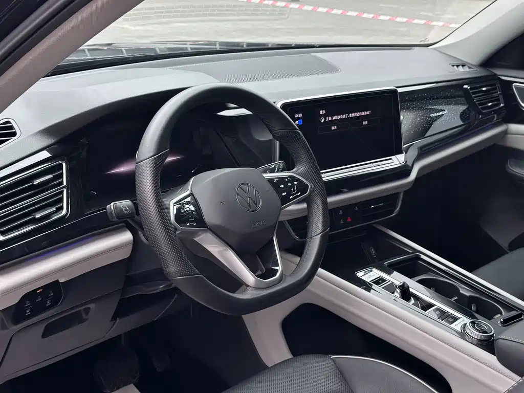 Touron 2023 380TSI four-wheel drive luxury version купить на сайте DeffCars