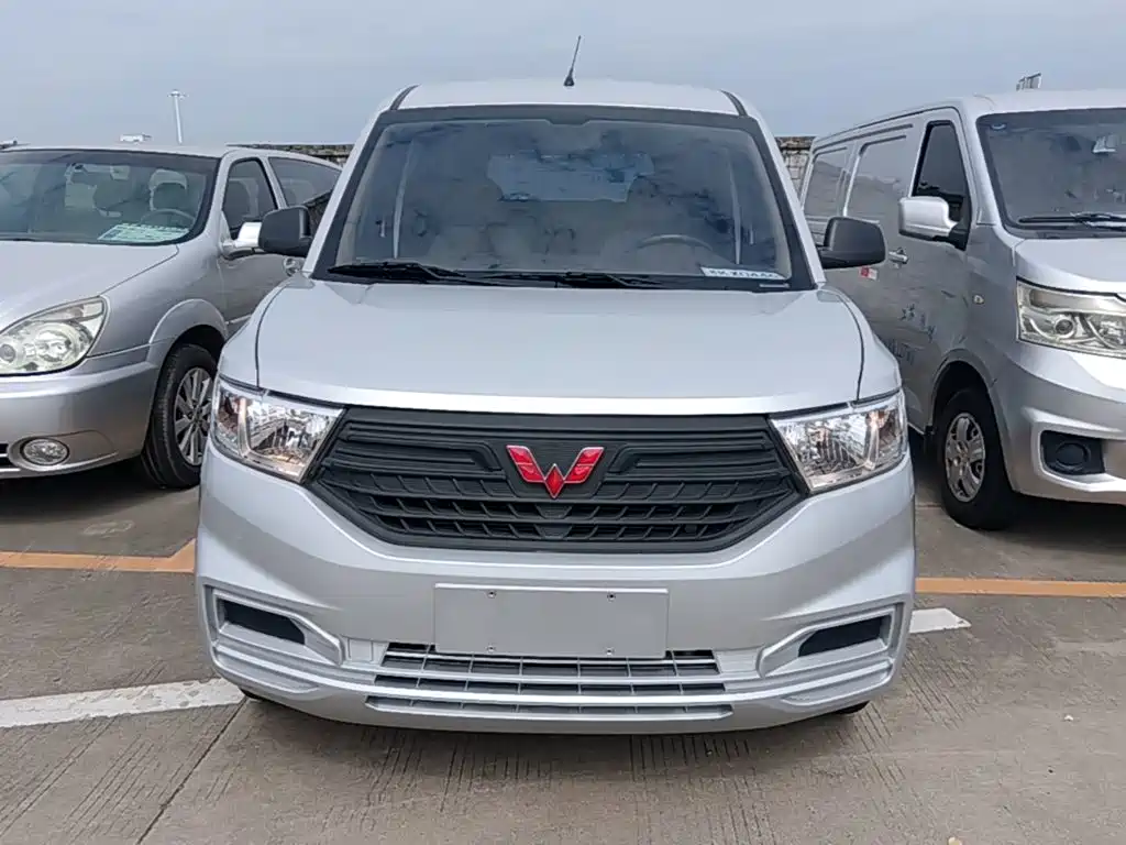 Wuling Hongguang V 2022 1.5L Jinchue version electric power assist LAR купить на сайте DeffCars