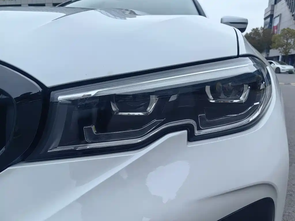 BMW 3 Series 2022 325Li M Sports Package купить на сайте DeffCars