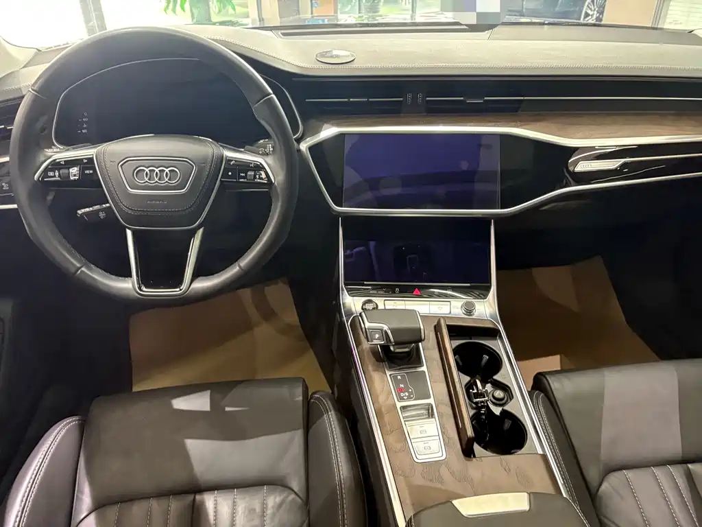Audi A6L 2023 45 TFSI Premium Elegant Model купить на сайте DeffCars