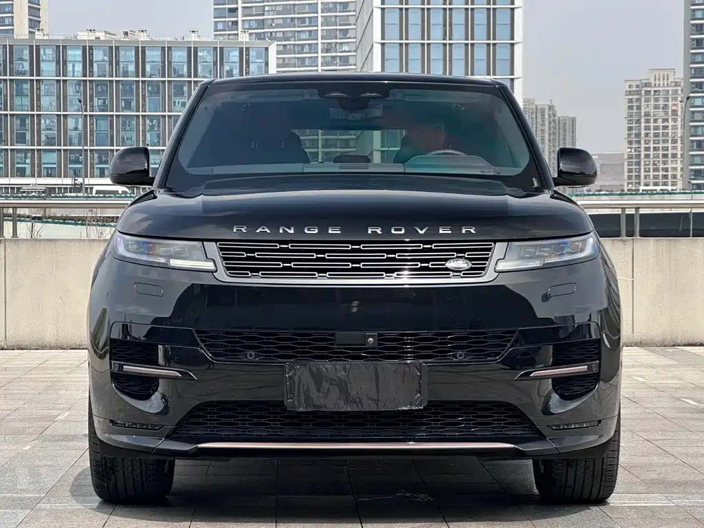 Range Rover Sport 2024 400PS Dynamic SE купить на сайте DeffCars