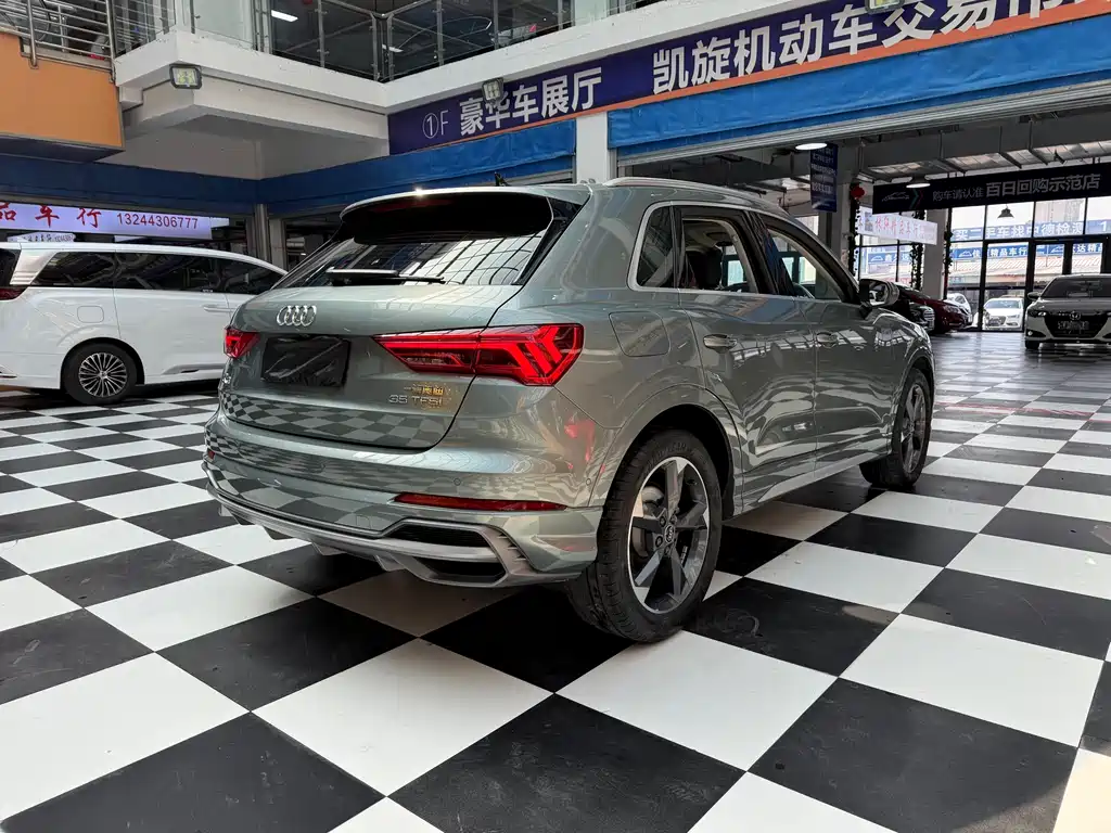 Audi Q3 2022 35 TFSI Fashionable and Dynamic купить на сайте DeffCars