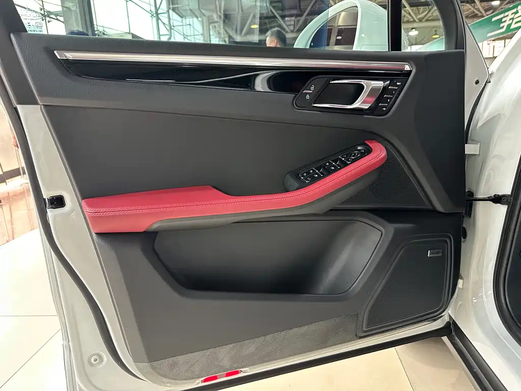 Macan 2024 Macan S 2.9T купить на сайте DeffCars