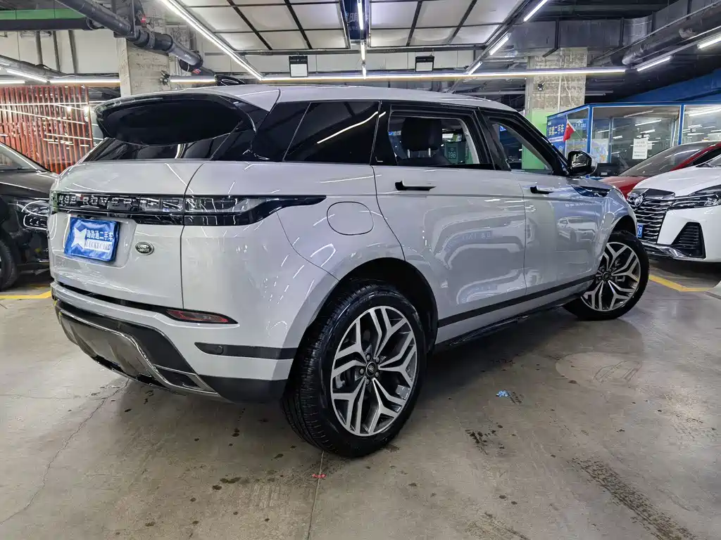 Range Rover Evoque 2022 Evoque L 249PS R-Dynamic Deluxe Edition купить на сайте DeffCars