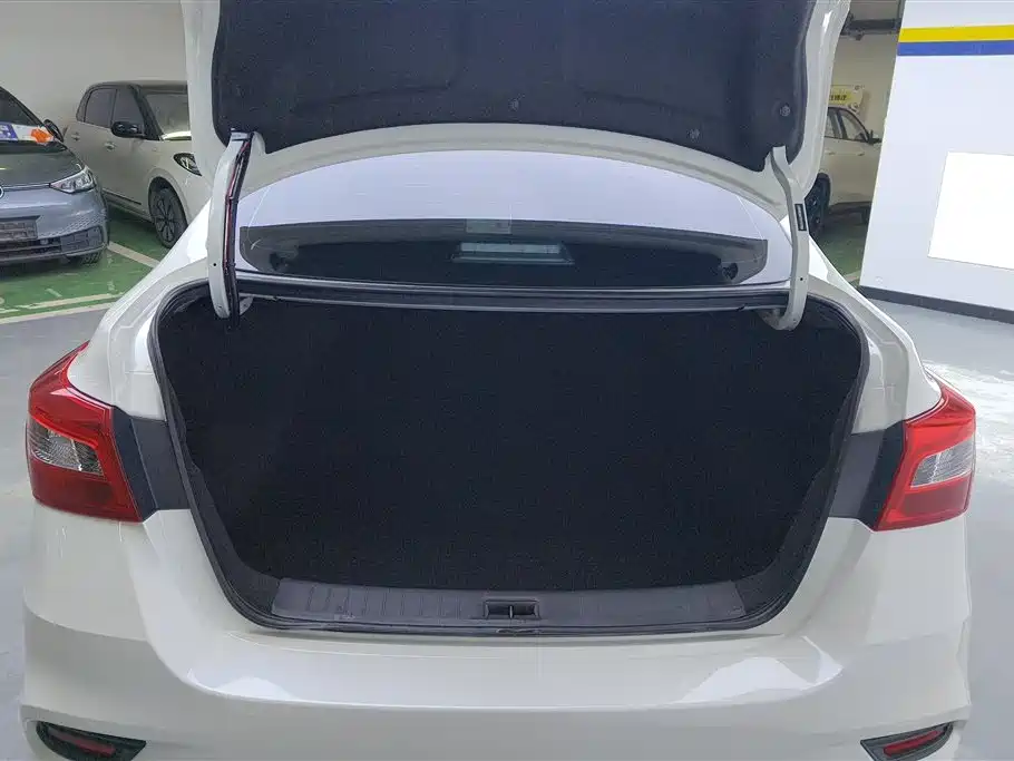 Sylphy 2024 model three facelift classic 1.6XE CVT comfort version купить на сайте DeffCars