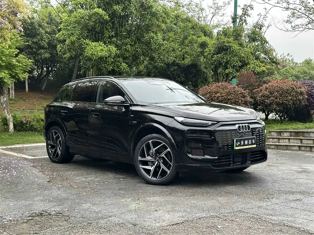 Audi Q6L e-tron 2026 first pilot version купить на сайте DeffCars