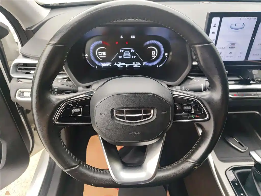 Emgrand 2023 4th Generation Champion Edition 1.5L CVT Luxury Model купить на сайте DeffCars