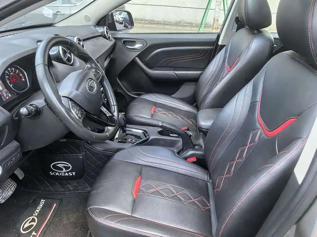 Southeast DX3 2018 1.5T CVT premium model купить на сайте DeffCars