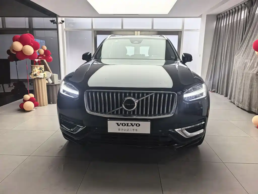 Volvo XC90 2024 B5 Smart Deluxe Edition 5 seats купить на сайте DeffCars