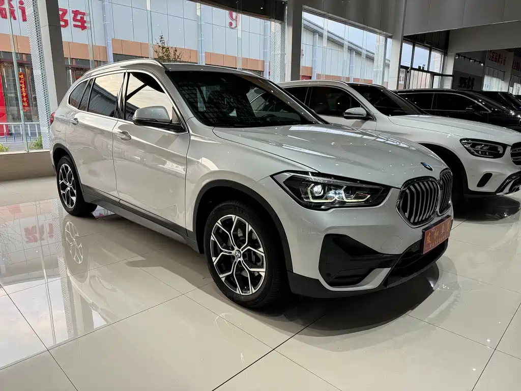 BMW X1 2022 sDrive25Li Leading Model купить на сайте DeffCars