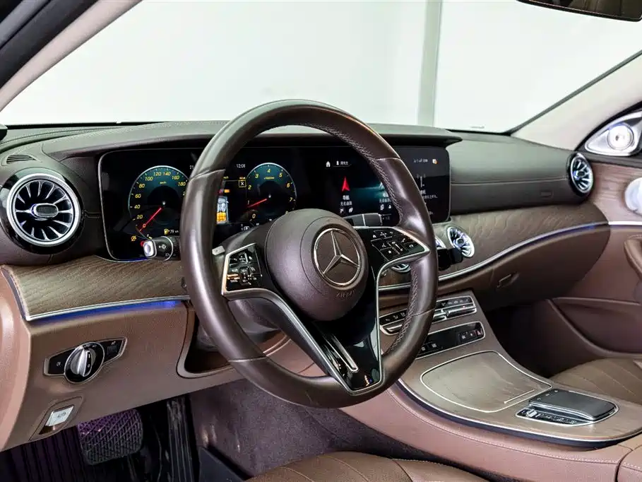 Mercedes-Benz E-Class 2023 E 300 L Luxury Model купить на сайте DeffCars
