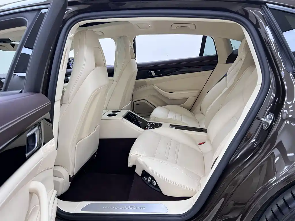 Panamera 2019 Panamera Executive Extended Edition 2.9T купить на сайте DeffCars