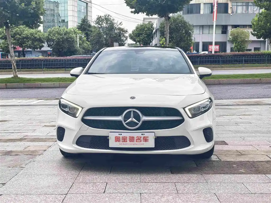 Mercedes-Benz A-Class Imported 2019 A 200 Dynamic купить на сайте DeffCars