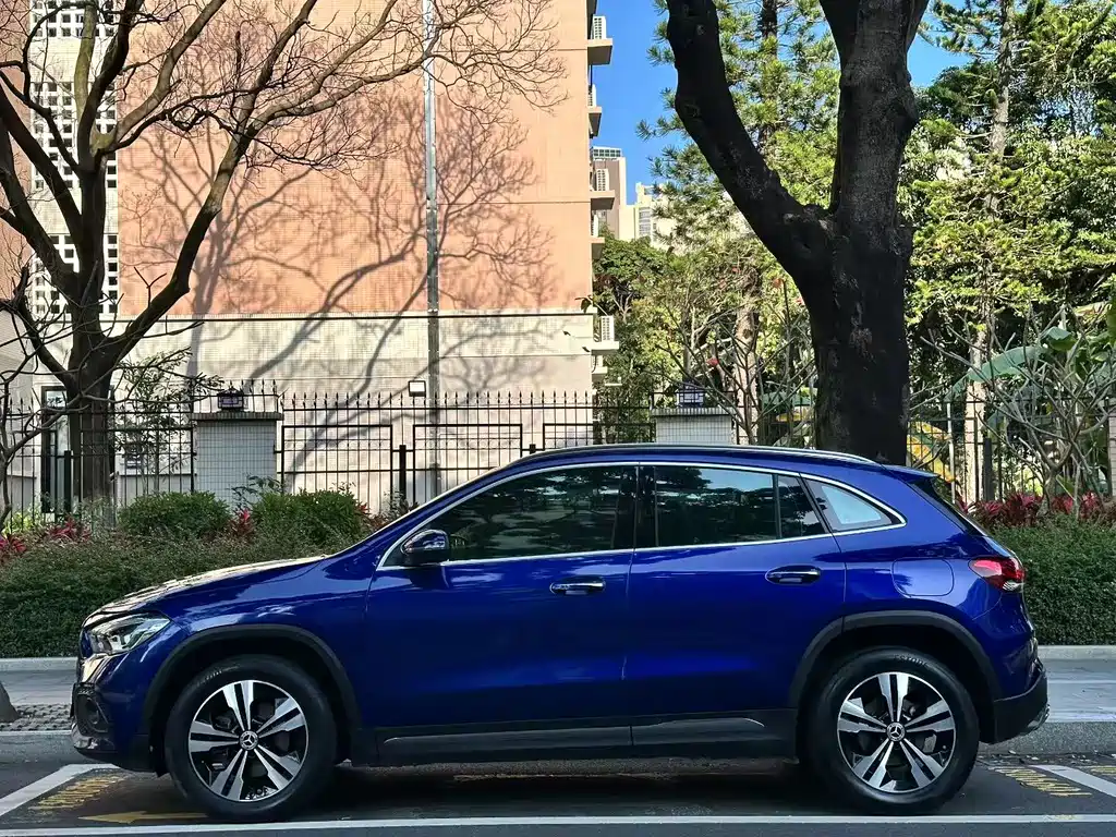 Mercedes-Benz GLA 2020 GLA 200 купить на сайте DeffCars