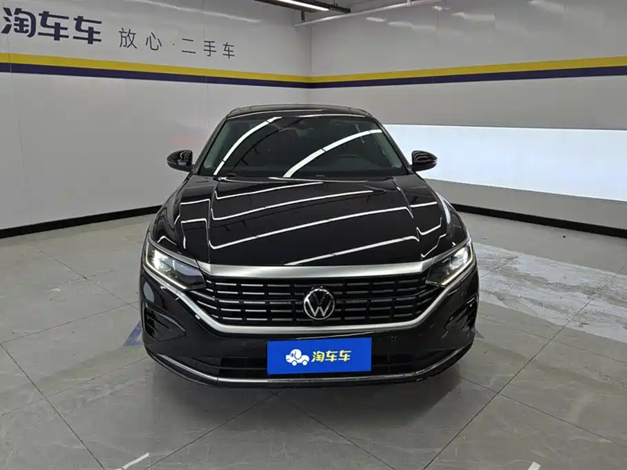 Passat 2022 330TSI Deluxe Edition купить на сайте DeffCars