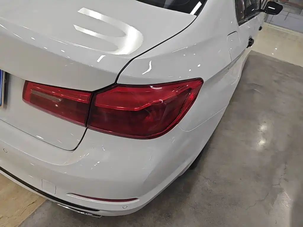 BMW 5 Series 2018 525Li Luxury Package купить на сайте DeffCars