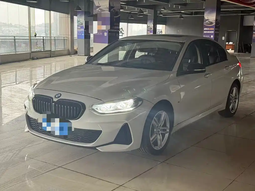 BMW 1 Series 2021 120i M Sports Edition купить на сайте DeffCars