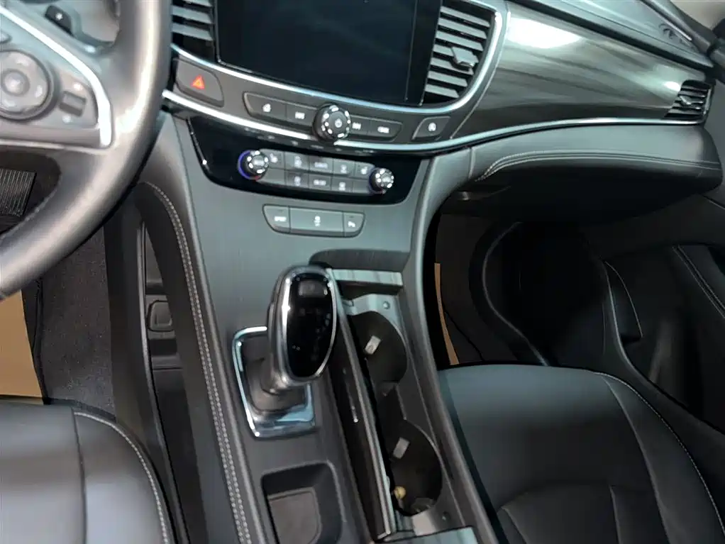 LaCrosse 2022 652T luxury model купить на сайте DeffCars