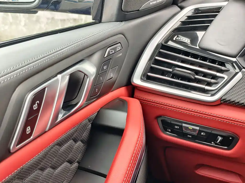 BMW X6 M 2022 X6 M купить на сайте DeffCars