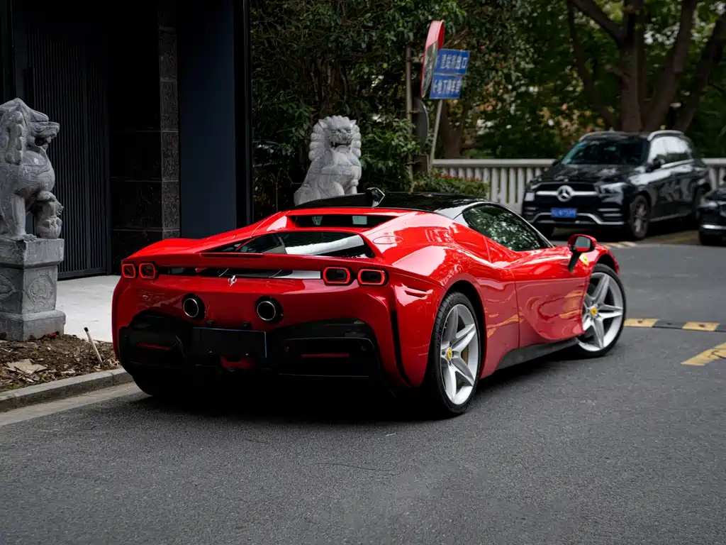 SF90 2020 3.9T V8 Stradale купить на сайте DeffCars