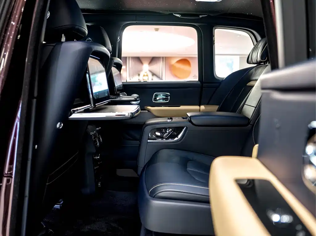 Cullinan 2018 four-seat version купить на сайте DeffCars
