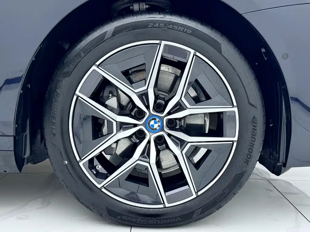 BMW i5 2025 eDrive 40L M Sports Package купить на сайте DeffCars
