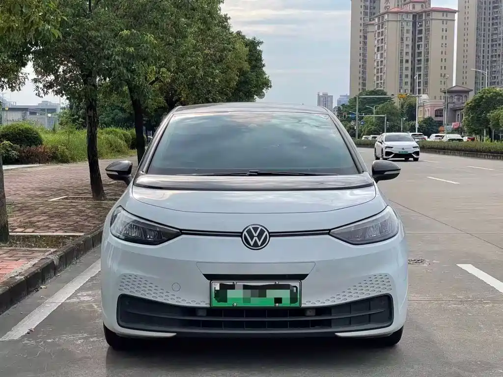 Volkswagen ID.3 2023 upgraded model pure smart version купить на сайте DeffCars