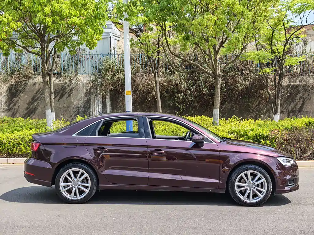 Audi A3 2019 Limousine 35 TFSI Enterprising National V купить на сайте DeffCars