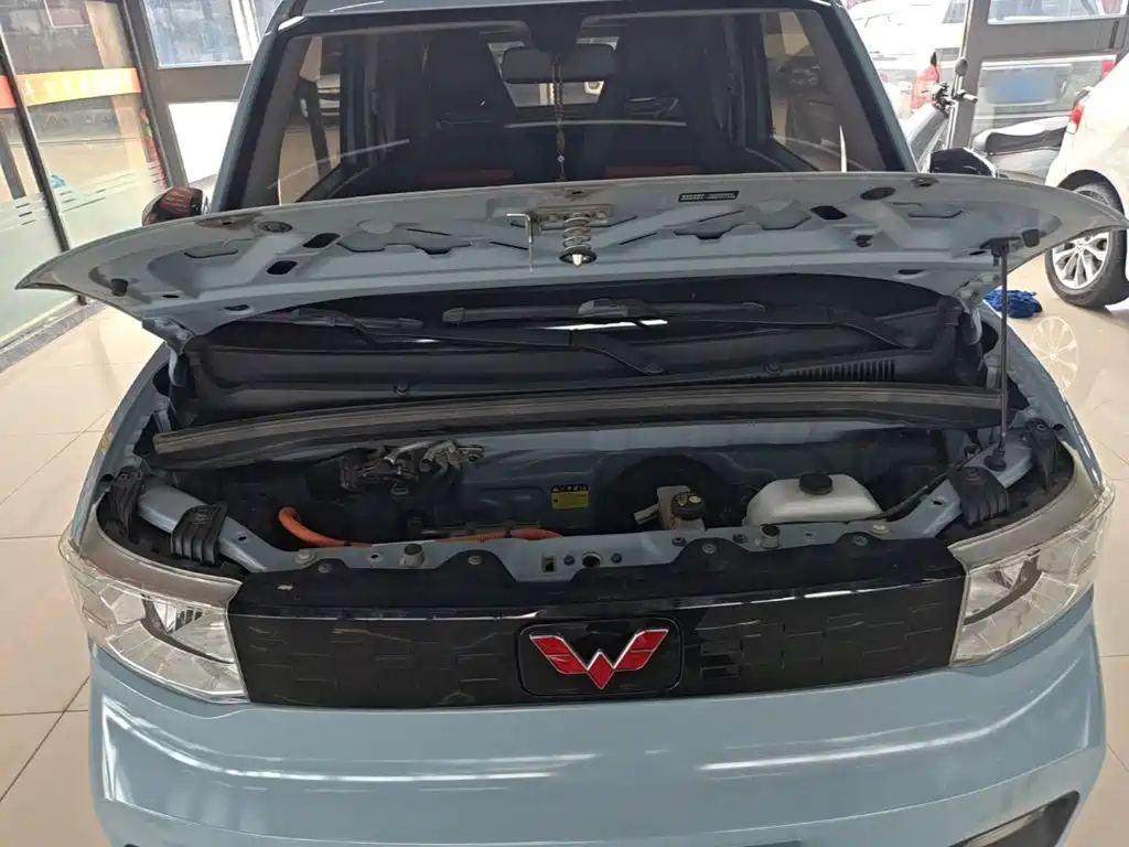 Hongguang MINIEV 2020 Yuexiang model lithium iron phosphate купить на сайте DeffCars