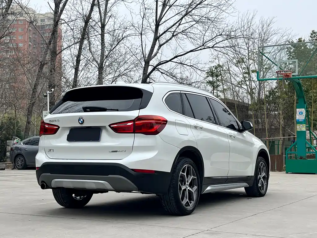 BMW X1 2019 sDrive18Li Exclusive Model купить на сайте DeffCars