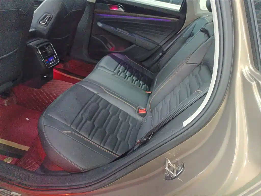 Passat 2020 facelift 330TSI Elite Edition National VI купить на сайте DeffCars