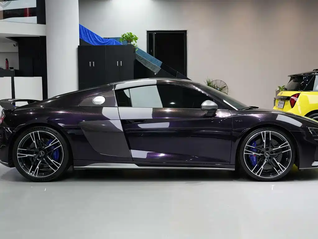 Audi R8 2022 V10 Coupe performance купить на сайте DeffCars