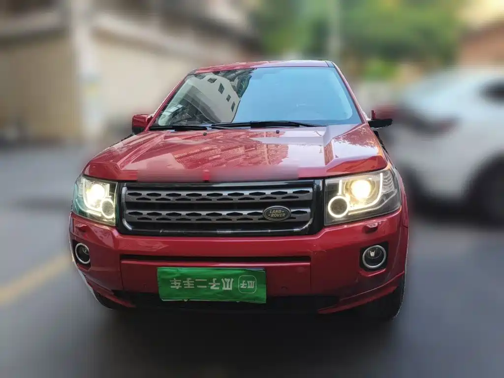 Freelander 2 2014 2.0T Si4 SE gasoline version купить на сайте DeffCars