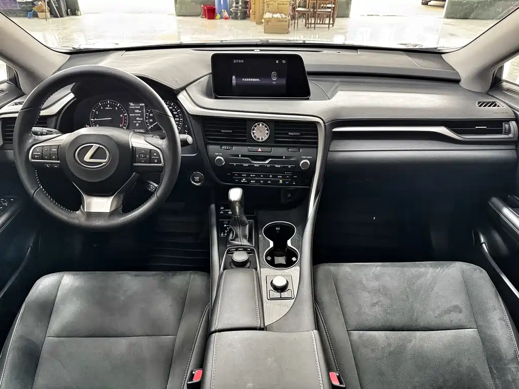 Lexus RX 2016 300 2WD Elite Edition National V купить на сайте DeffCars