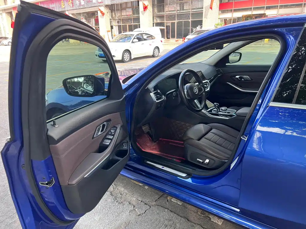 BMW 3 Series 2021 320Li M Sports Package купить на сайте DeffCars