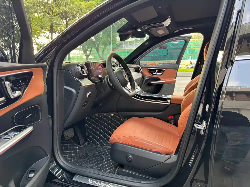 Mercedes-Benz GLC 2024 GLC 260 L 4MATIC luxury model 5 seats купить на сайте DeffCars