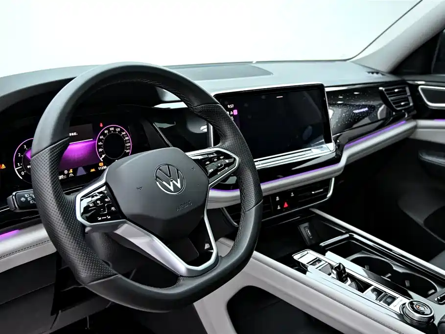 Touron 2024 380TSI four-wheel drive luxury version купить на сайте DeffCars
