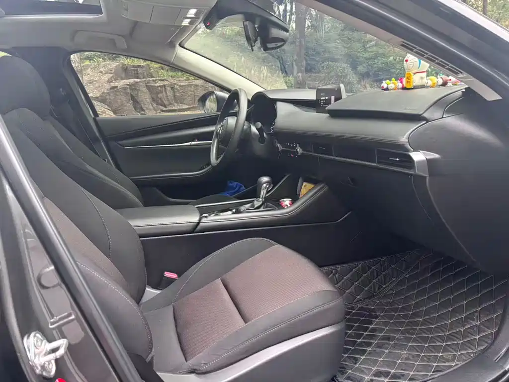 Mazda3 Angkesela 2021 1.5L automatic version купить на сайте DeffCars