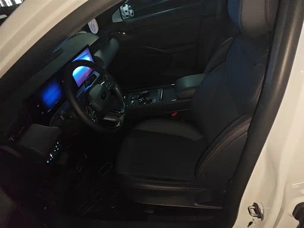 Mondeo 2025 1.5T EcoBoost Comfort Model купить на сайте DeffCars