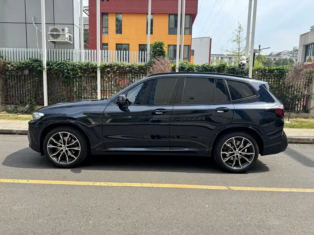 BMW X3 2023 Facelift xDrive30i Leading M Night Package купить на сайте DeffCars